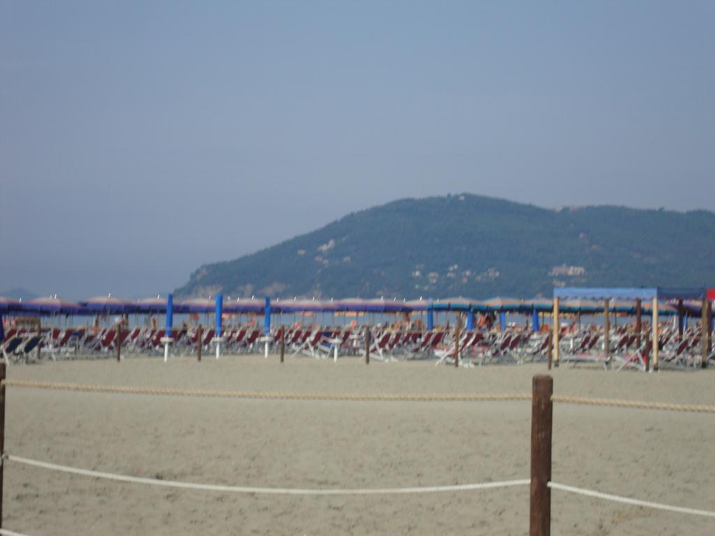 Appartamento Marina Marina Di Carrara Cameră foto